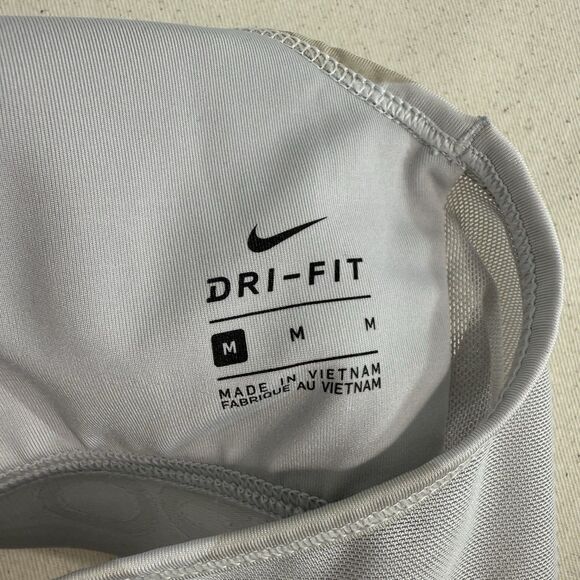 Nike Sports Bra Women Sz M Camo Dri Fit Pro Cross Back Mesh Top Scoop Neck Top - Picture 3 of 6